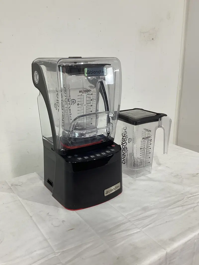 Blendtec Cqb1 Compact Quiet Blender – Model 871340 1