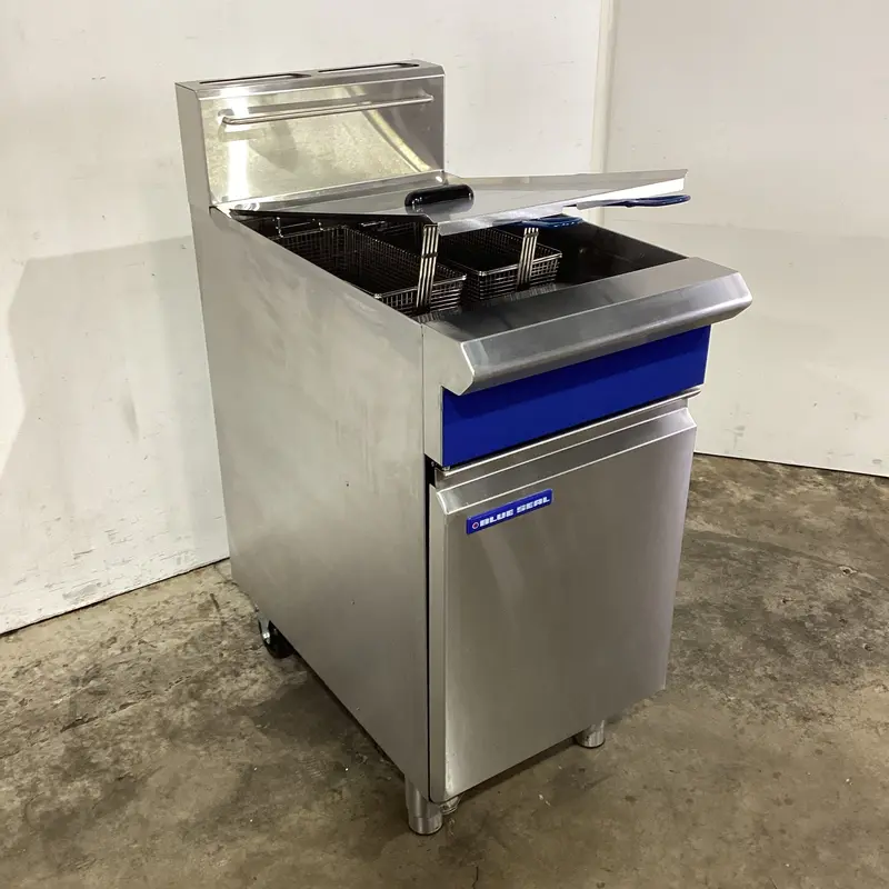 Blue Seal Gt45 Compact Fryer — 45-Liter Capacity (863577) 1