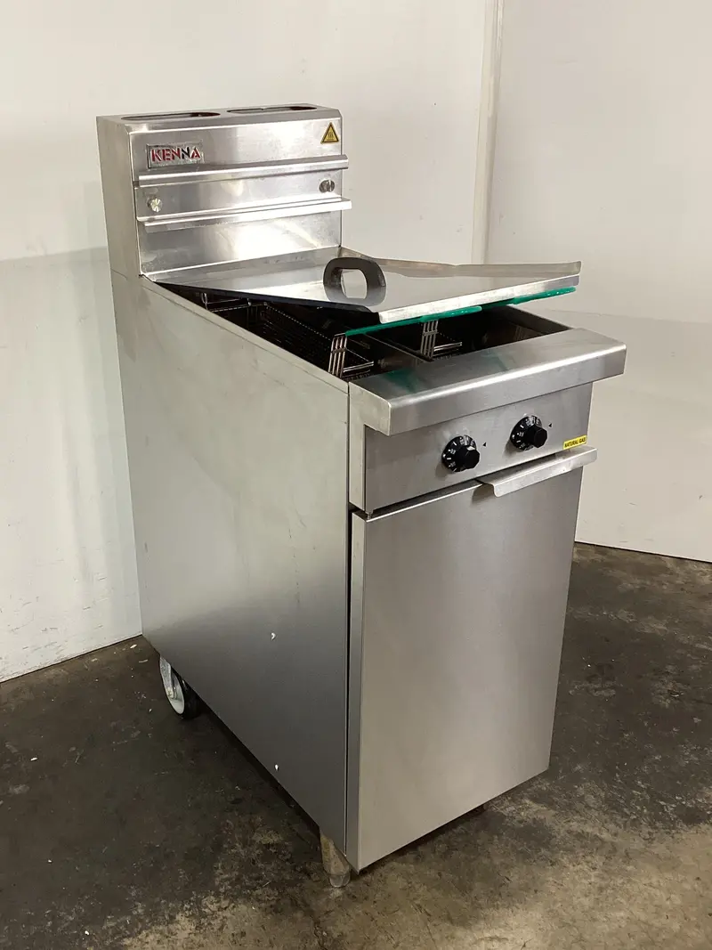 Kenna Knvf2 Heavy-Duty Countertop Fryer (Model 812712) 1