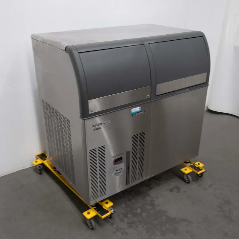 Scotsman Ecs 226 As Air-Cooled Ice Maker – High-Yield Cuber For Busy Restaurants 1