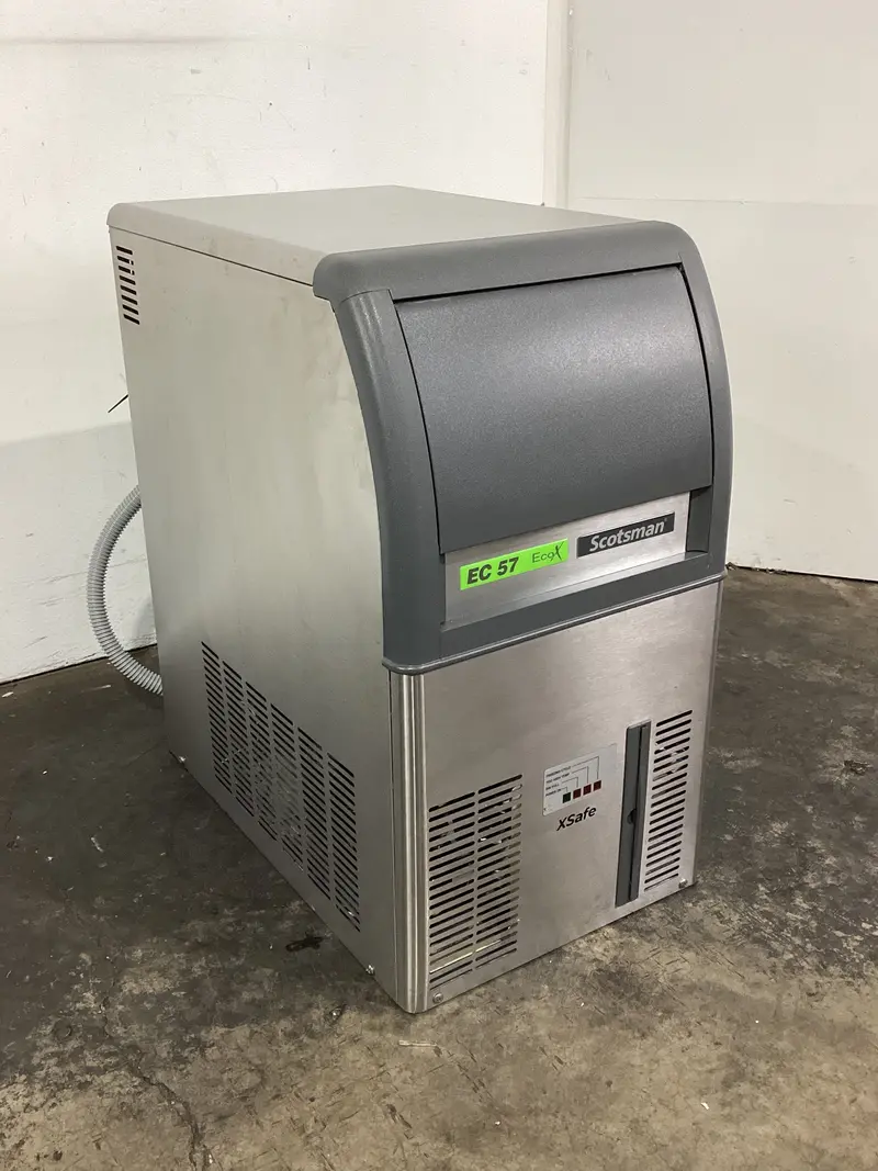 Scotsman Ecs 57A Air-Cooled Ice Machine – Compact Cubed Ice Generator For Small Venues 1