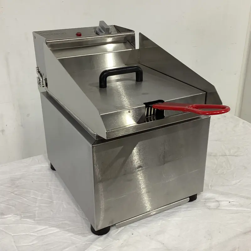 Woodson W.Frs80 Countertop Deep Fryer – Model 831643 1