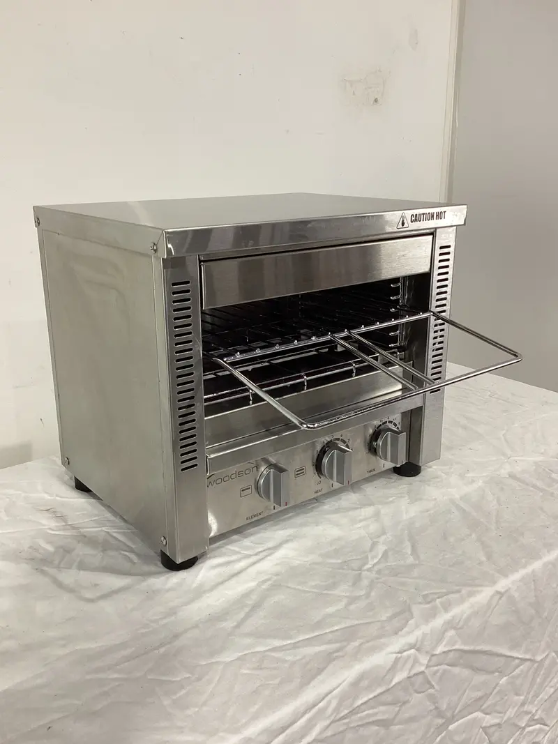 Woodson W.Gtqi4.Cub Countertop Toaster Griller – Model 863921 1
